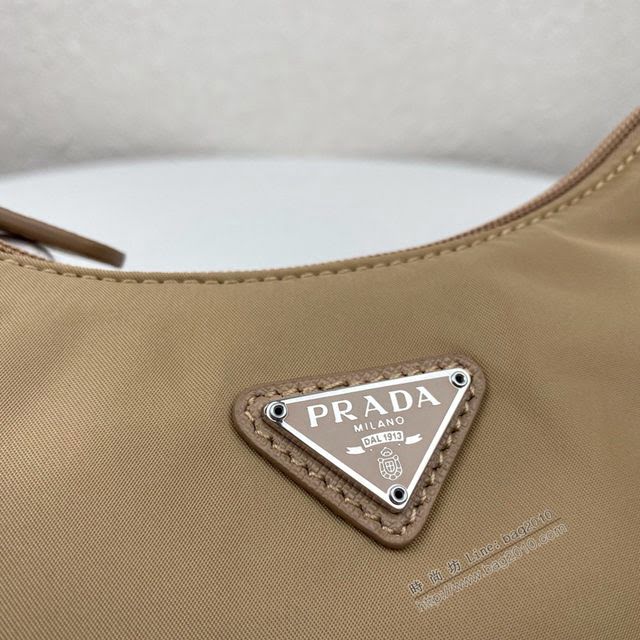 prada女包 普拉達最新爆款升級版Hobo腋下包 1NE515 肯豆同款 prada女士尼龍單肩包  pyd2236